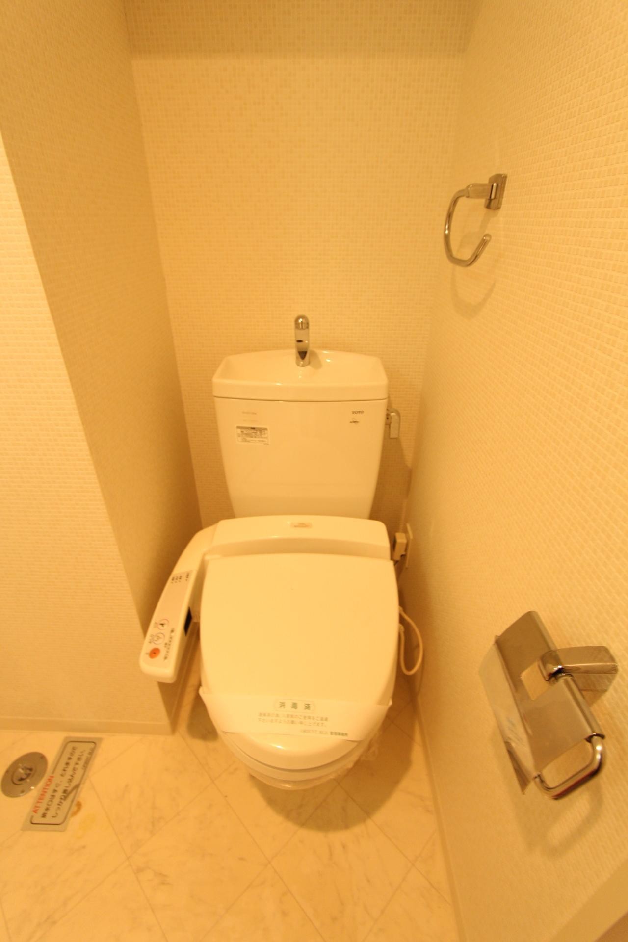 トイレ　同タイプ別部屋写真です。現況優先となります。