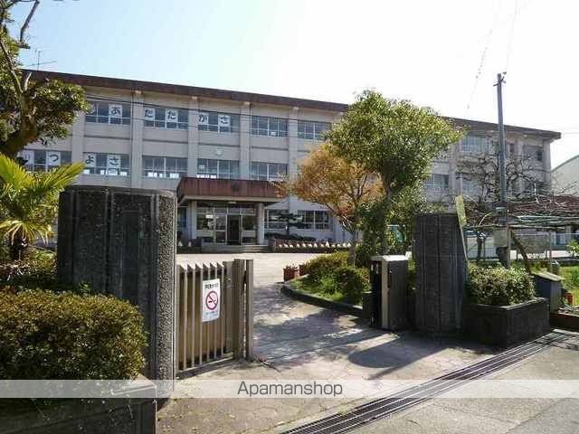 小学校　丹生小学校（小学校）まで450m