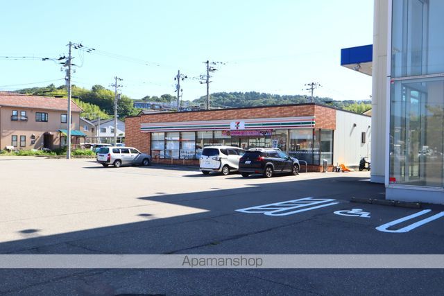 コンビニ　セブン－イレブン金沢大桑２丁目店（コンビニ）まで241m