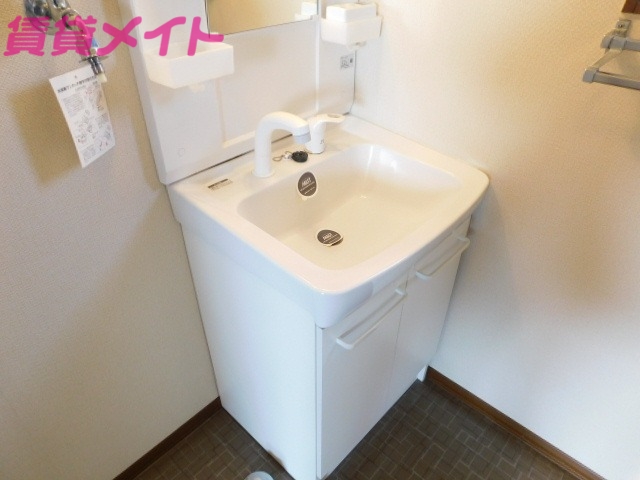 洗面設備　同物件別室写真