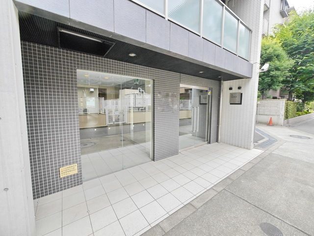 エントランス　★お部屋探しはタウンハウジング稲田堤店まで★