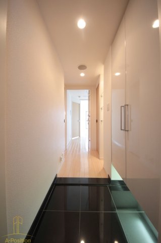 玄関　アシュランス新町