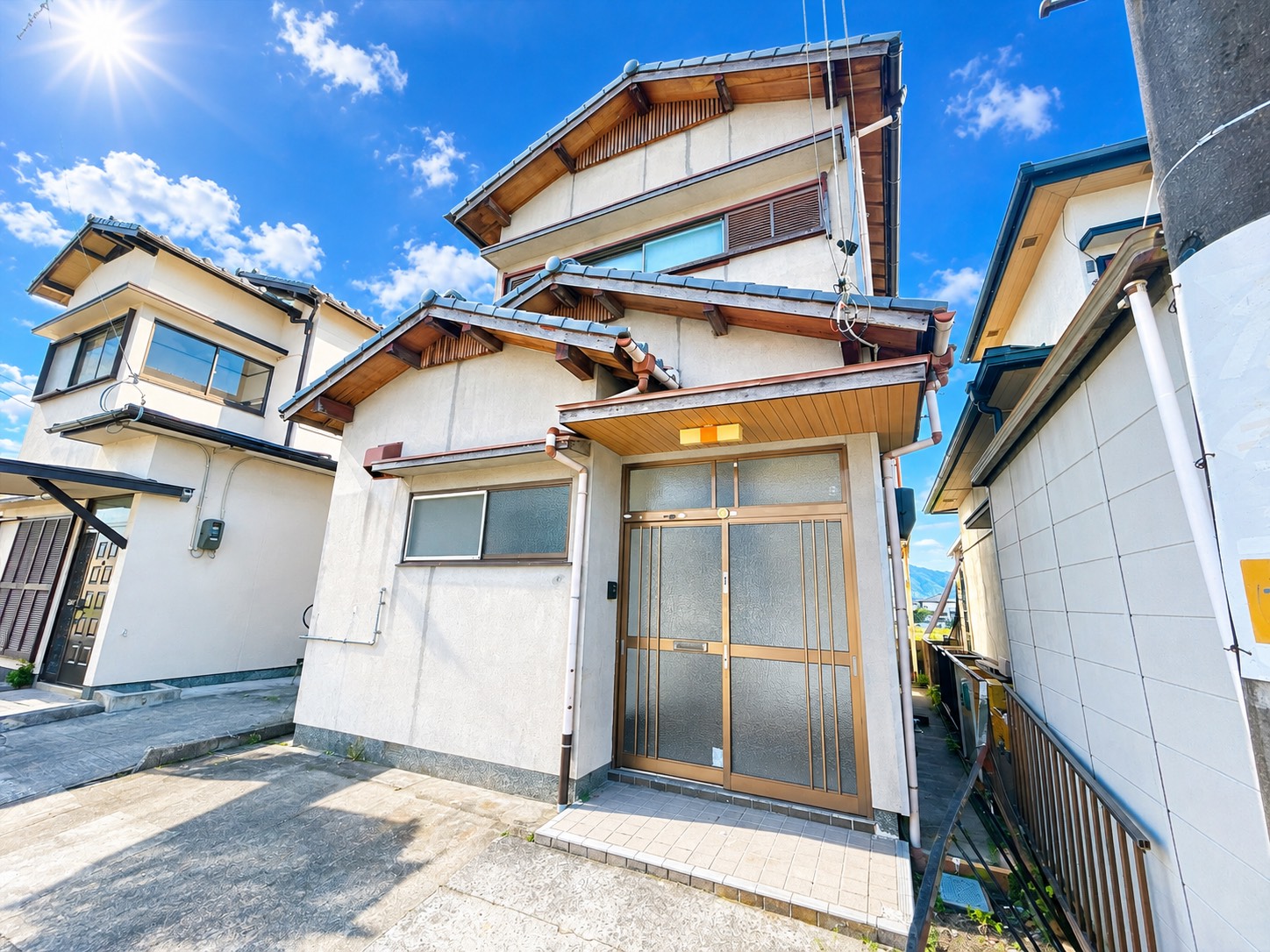 ＪＲ和歌山線 岩出駅 徒歩31分 2階建 築51年の居間写真