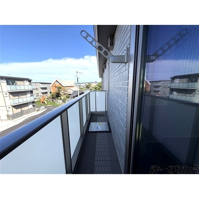 バルコニー　テラス