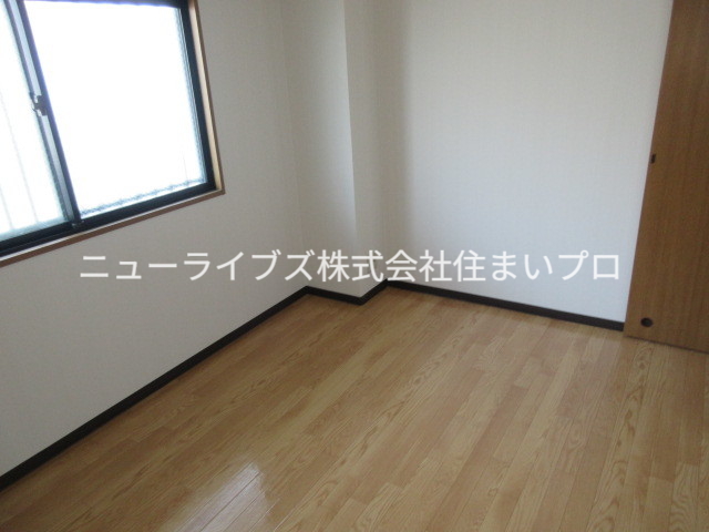 京阪本線 寝屋川市駅 徒歩2分 7階建 築28年の居間写真
