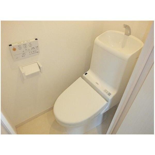 チャーリーズハウス港南中央のトイレ写真