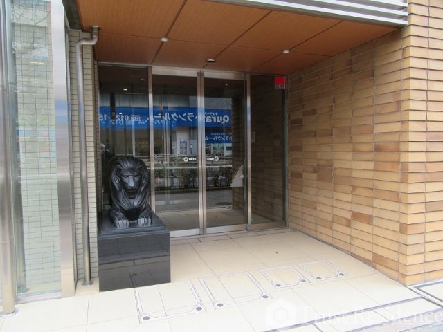 エントランス　エントランス前