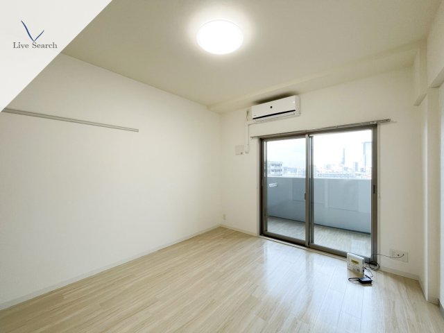 居室・リビング　※写真は同じマンションの違う部屋のものになります。