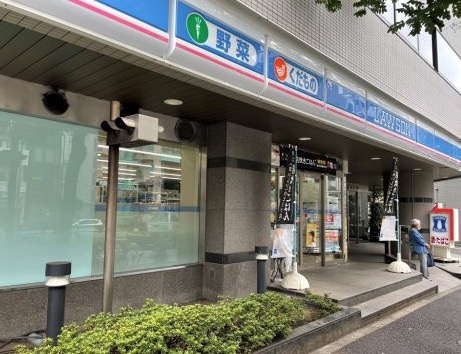 コンビニ　ローソン目黒大鳥神社前店（コンビニ）まで331m