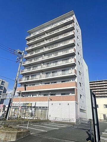 建物外観　オートロック完備