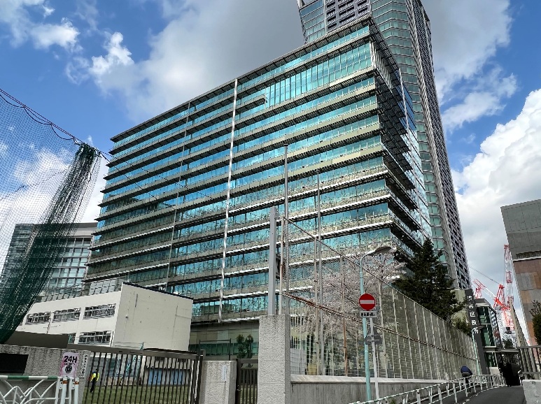 役所　渋谷区役所（役所）まで833m
