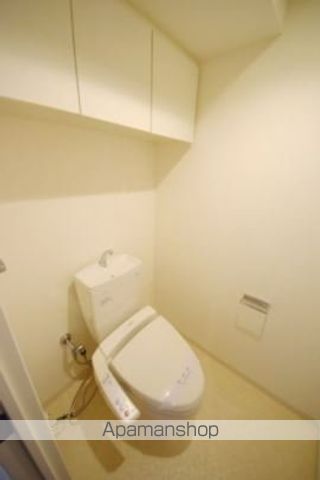 都営浅草線 宝町駅 徒歩4分 14階建 築19年のトイレ写真