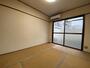居室・リビング　※別部屋の写真です