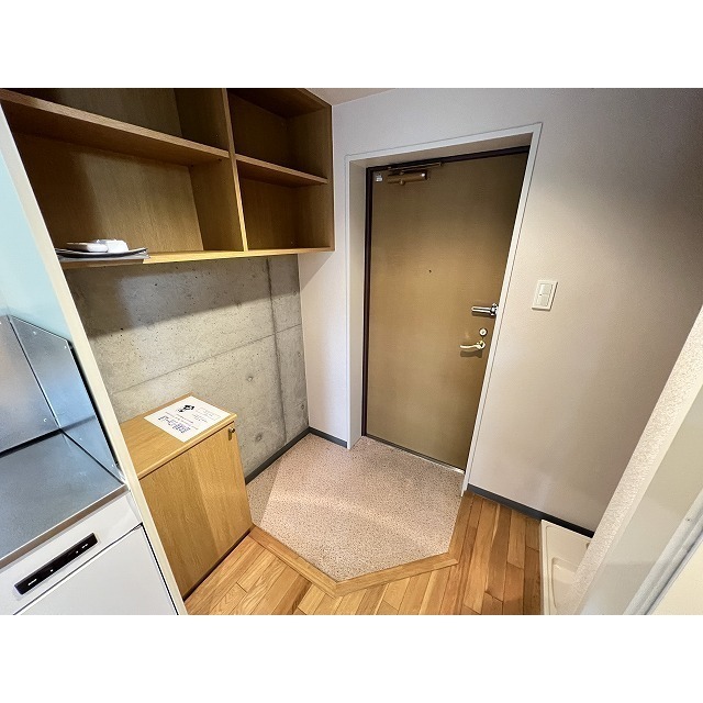 玄関　※他部屋参考写真