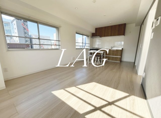 居室・リビング　洋室のお部屋です。家具はありません。