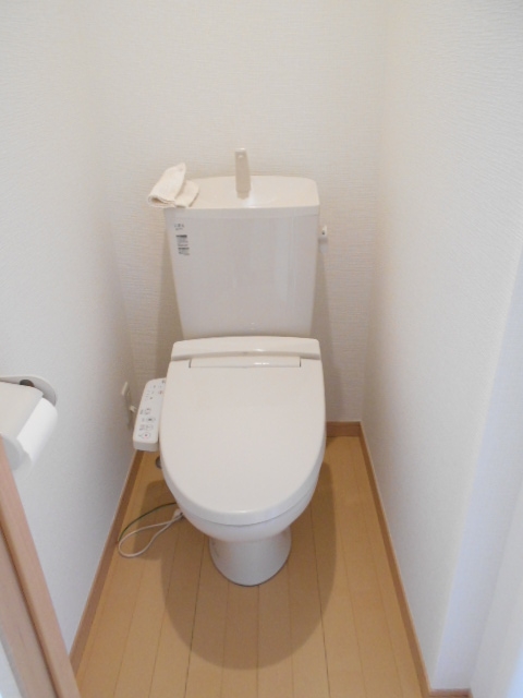 ウィステリアのトイレ写真