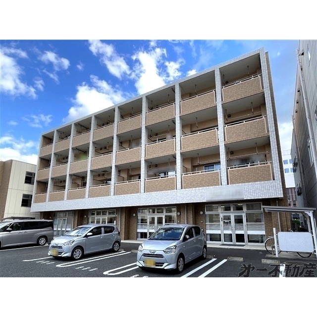 エントランス　建物外観