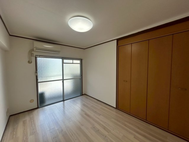 居室・リビング　八和ビル