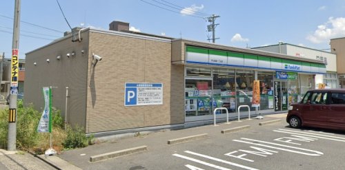 コンビニ　ファミリーマート 守山金屋一丁目店（コンビニ）まで614m