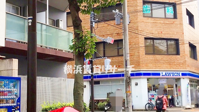 コンビニ　ローソン石川町店（コンビニ）まで480m