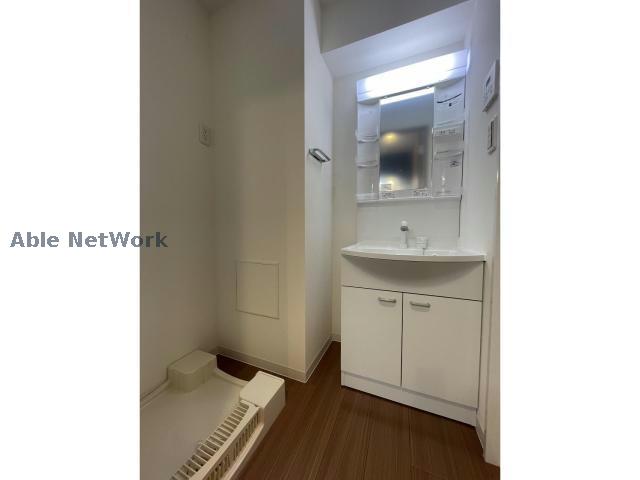 洗面設備　※同物件、別部屋の写真です