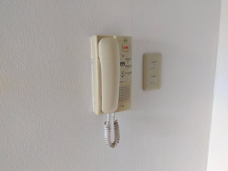 セキュリティ　同物件別号室の室内写真です。(405号室)