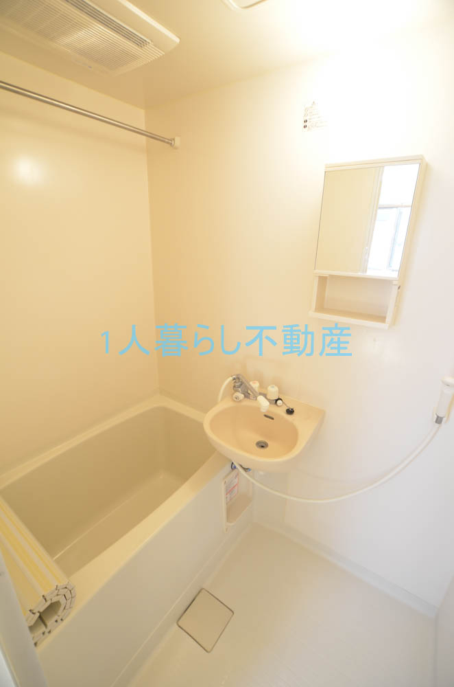 バス・シャワールーム　お風呂です