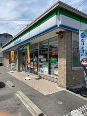 コンビニ　ファミリーマート 緑境松店（コンビニ）まで1168m