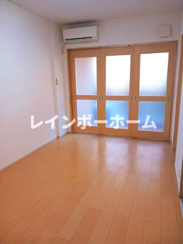 居室・リビング　居間です