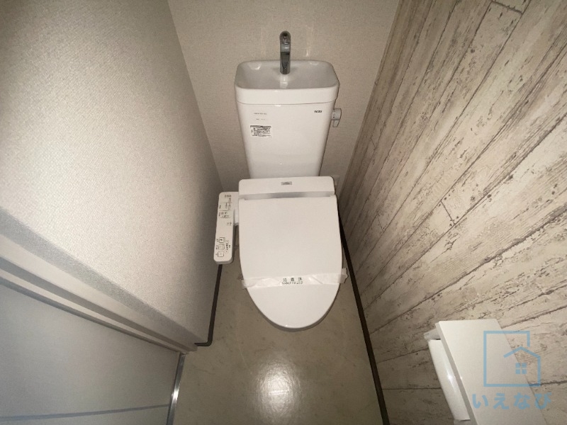地下鉄谷町線 喜連瓜破駅 徒歩4分 3階建 築11年のトイレ写真