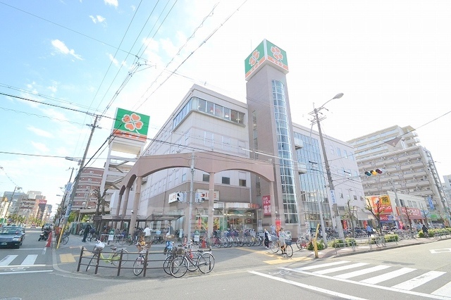 スーパー　ライフ　新大阪店（スーパー）まで726m