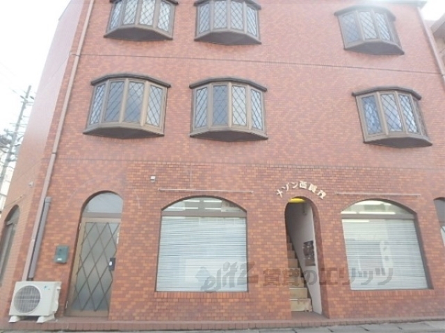 京都市北区大宮中ノ社町のマンションの建物外観