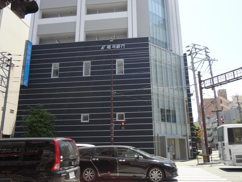 銀行　福岡銀行薬院支店（銀行）まで402m