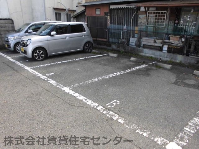 【りぶる黒江の駐車場】