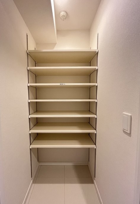 玄関　シューズインクローゼット
