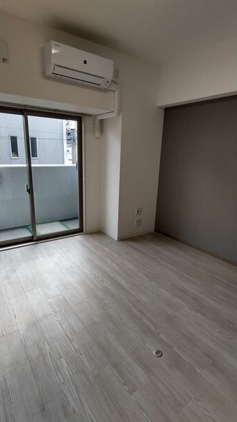 あおなみ線 南荒子駅 徒歩10分 12階建 築4年の居間写真