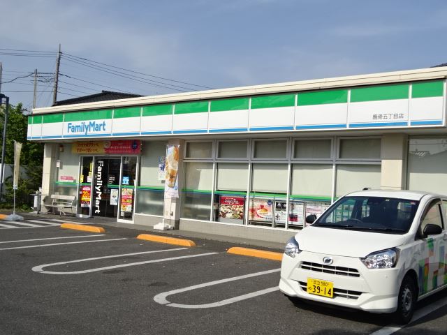 中学校　江戸川区立小岩第五中学校（中学校）まで151m