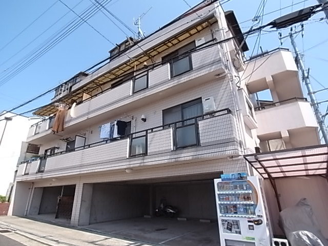 神戸市垂水区泉が丘のマンションの建物外観