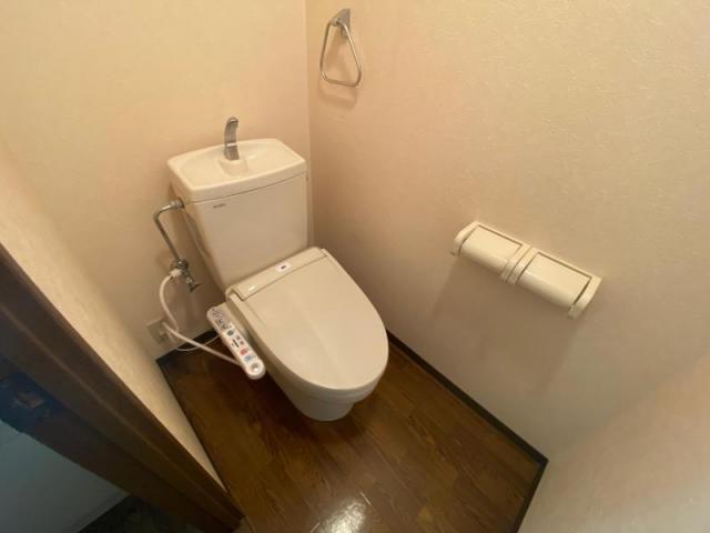 【高松市屋島西町のアパートのトイレ】