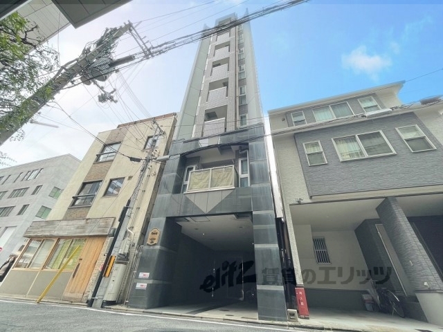 【京都市下京区高野堂町のマンションの建物外観】