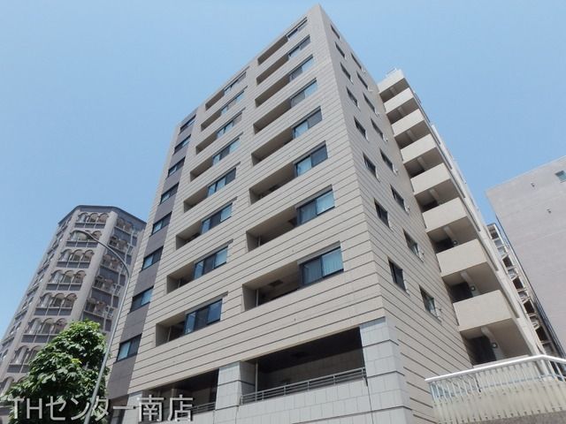 横浜市都筑区茅ケ崎中央のマンションの建物外観
