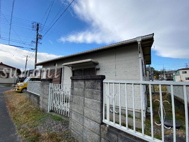 亀山南鹿島町借家の建物外観