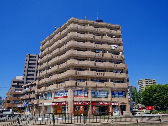 【名古屋市熱田区一番のマンションの建物外観】