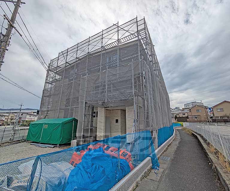 亀岡市篠町広田のアパートの建物外観