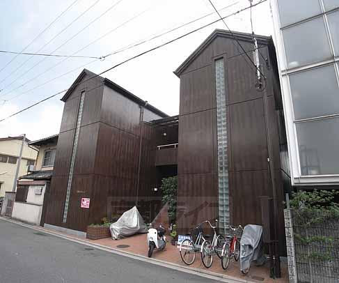 京橋まんしょんの建物外観