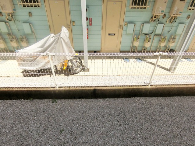 眺望　目の前がアパートにつき、通行人は気になりません