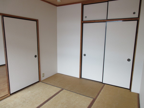 宇都木ハイツの居間写真