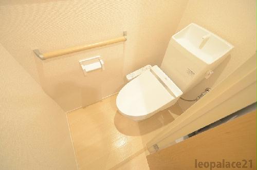 トイレ　備品や設備仕様は号室等により異なります現地をご確認下さい。