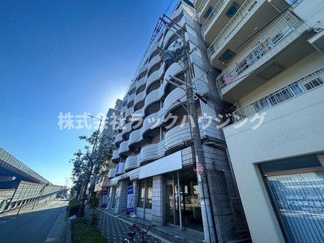 門真市小路町のマンションの建物外観