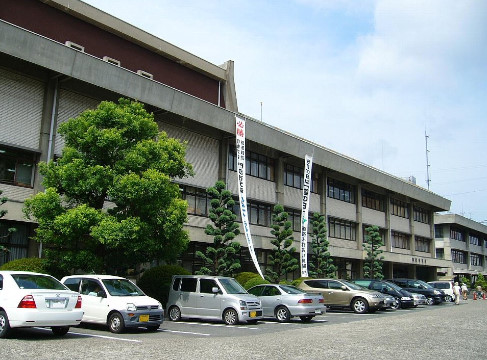 【門真市小路町のマンションの役所】